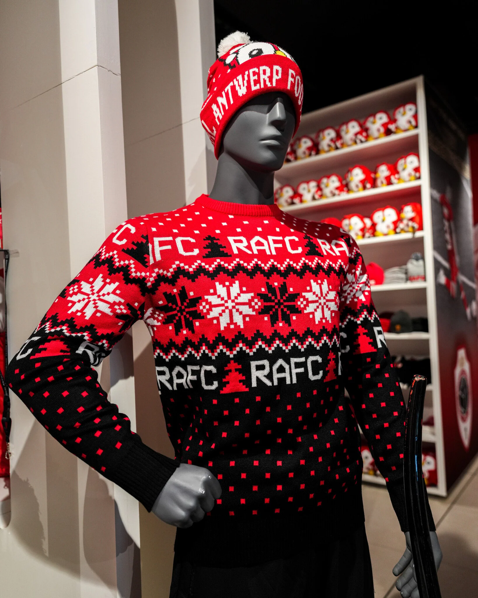 Royal Antwerp Kersttrui - Image 7