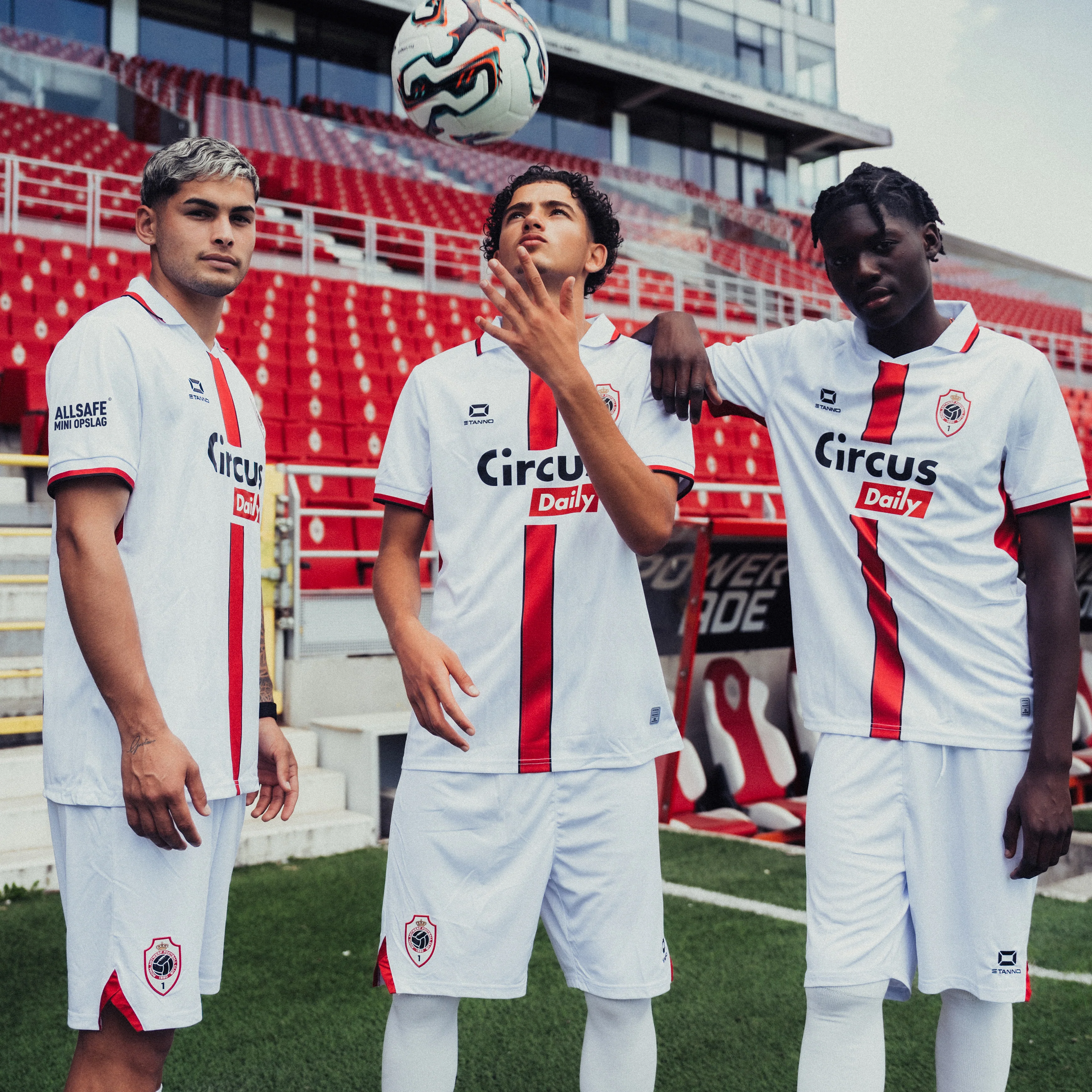 Royal Antwerp FC Away Shirt 25/26 - Image 5